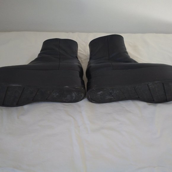 Loop Platform Ankle Boots - Picture 4 of 8